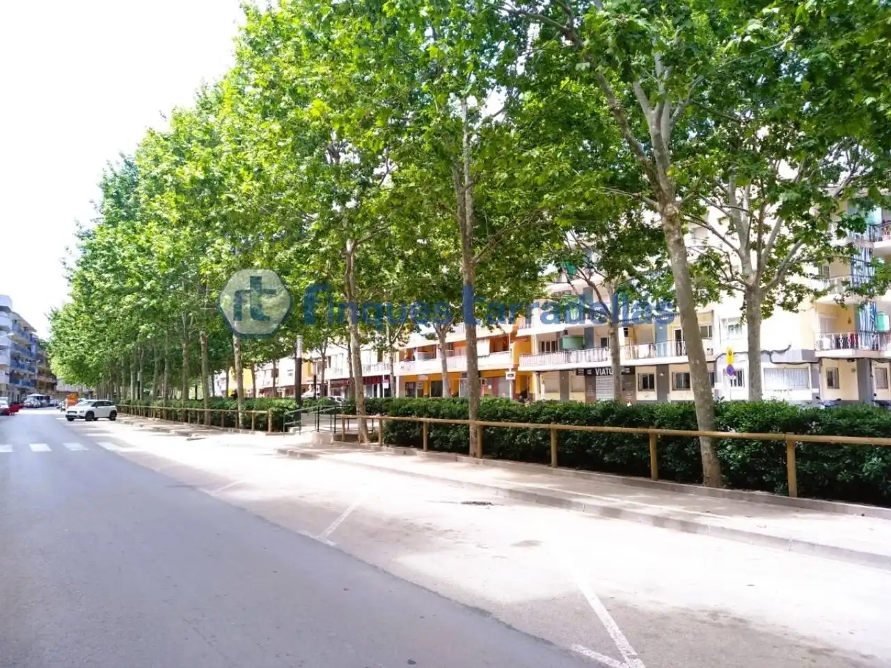 Außenansicht von Wohnung zum Verkauf in Blanes mit Klimaanlage, Heizung und Parkett