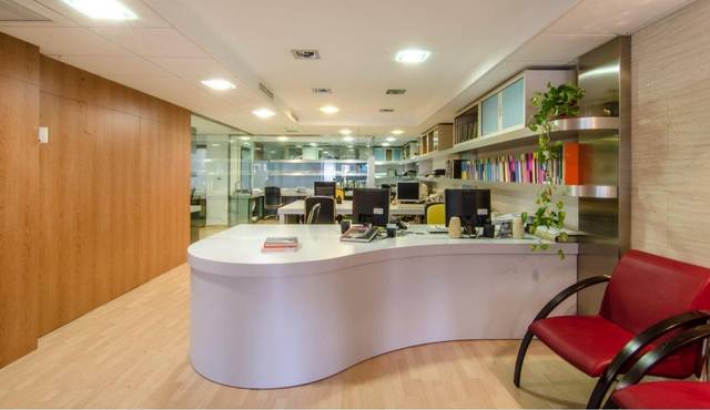 Oficina en Alquiler en El Raval - Portes Encarnades