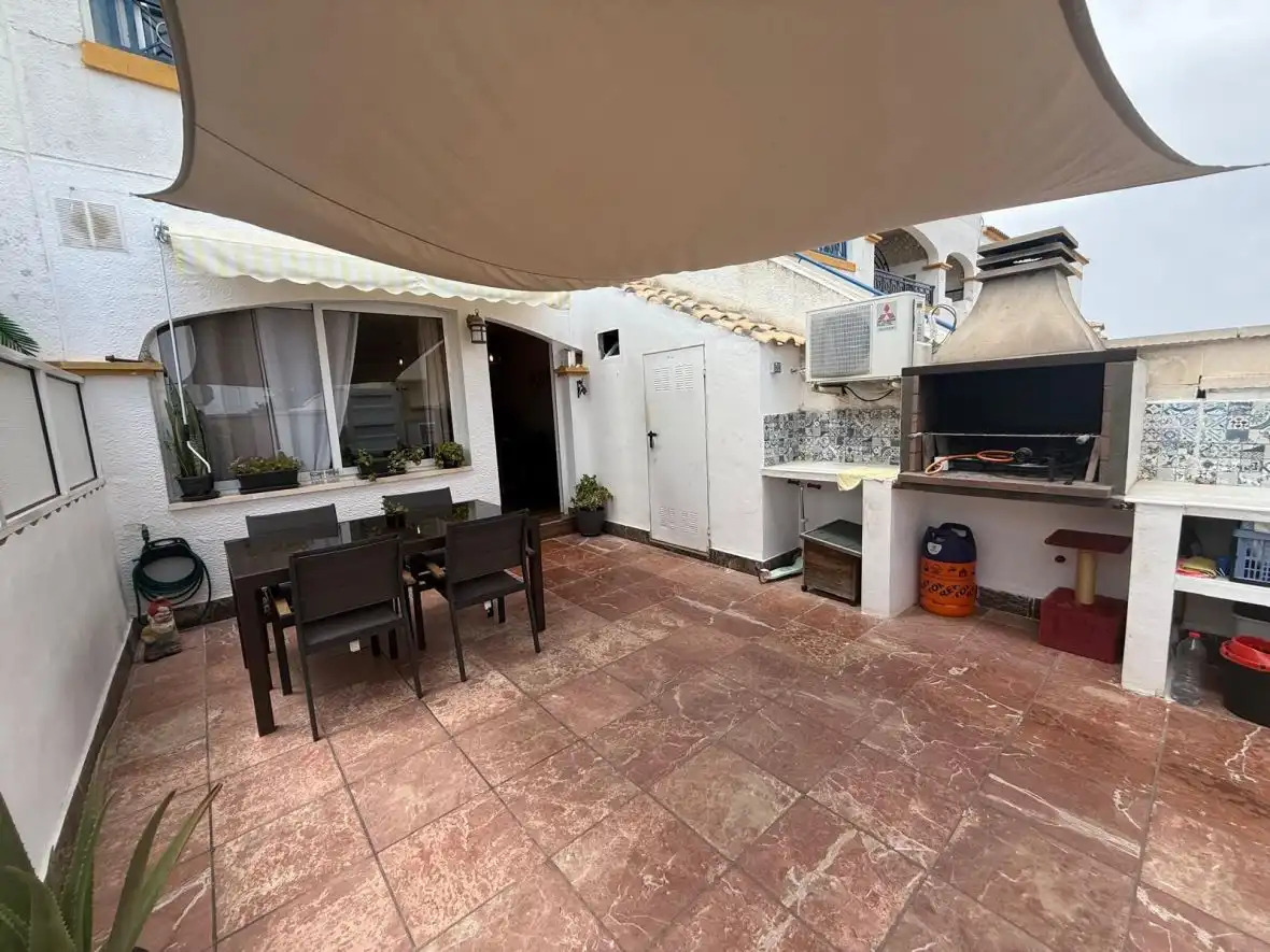 Apartment with pool for sale in AVENIDA ESCANDINAVIA N72 nº10