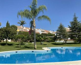 Garden of Single-family semi-detached for sale in Estepona  with Air Conditioner, Terrace and Swimming Pool