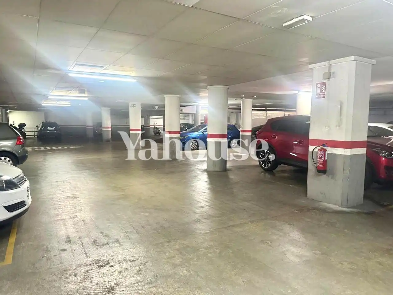 Parkplatz zum Verkauf in calle de València, imagen 3