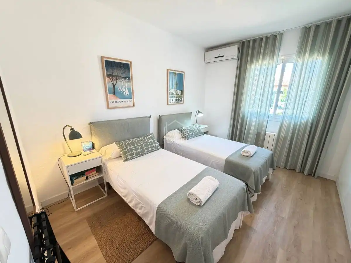 Habitación de Casa o chalet en venta en Sant Lluís con Calefacción, Jardín privado y Terraza