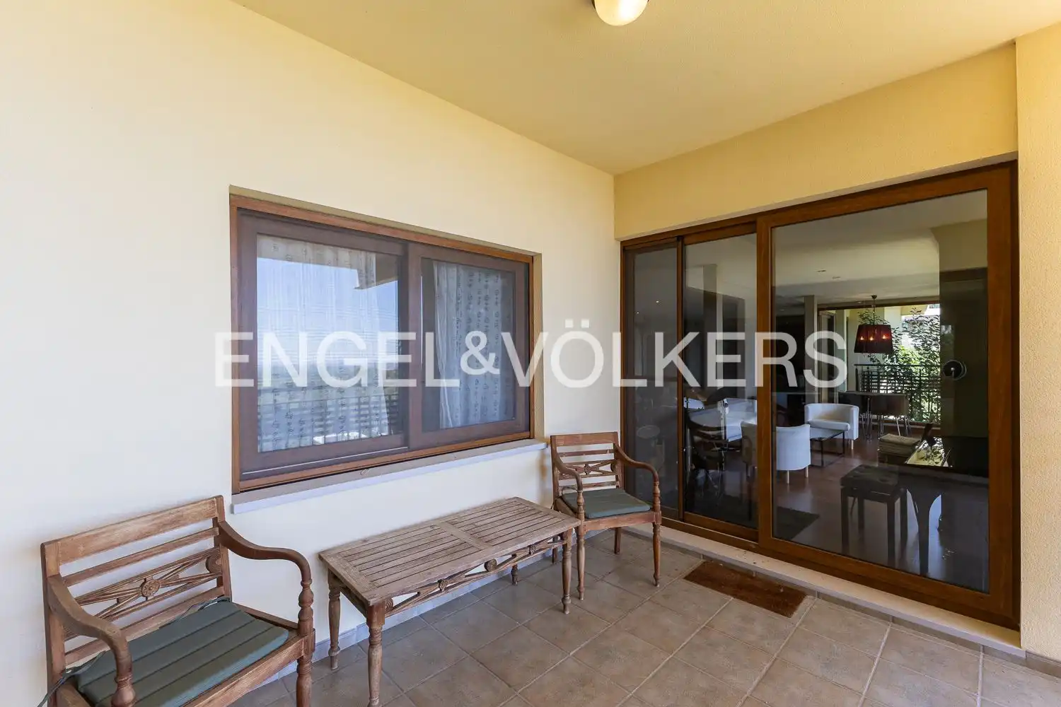 Balcony of Houses for sale in Chiva  with Air Conditioner, Heating and Private garden
