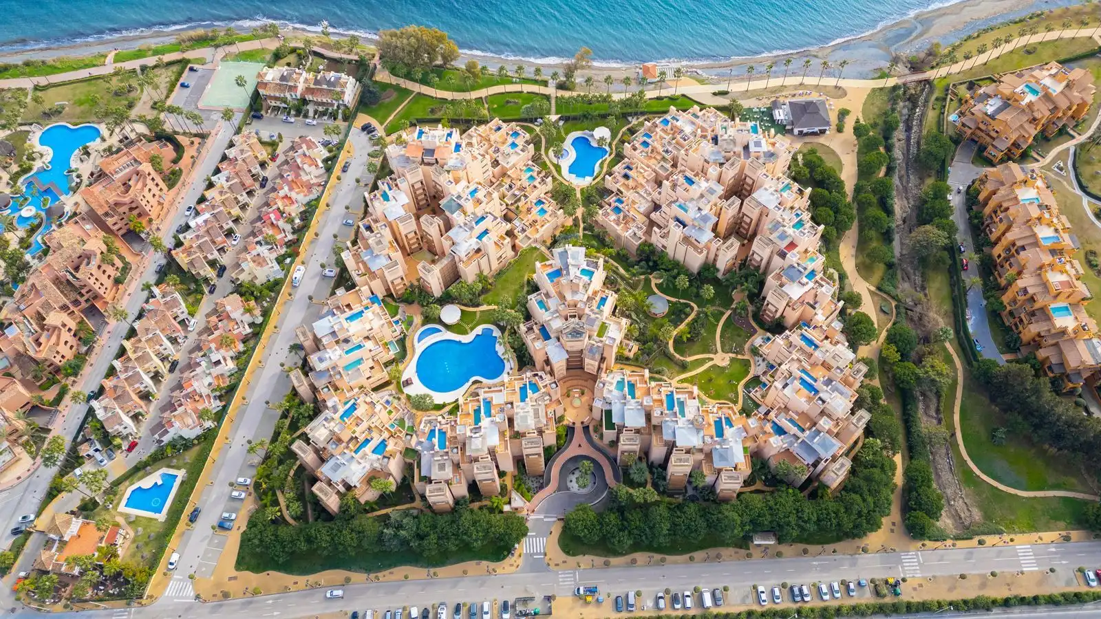 Vista exterior de Apartamento en venta en Estepona con Aire acondicionado, Terraza y Amueblado