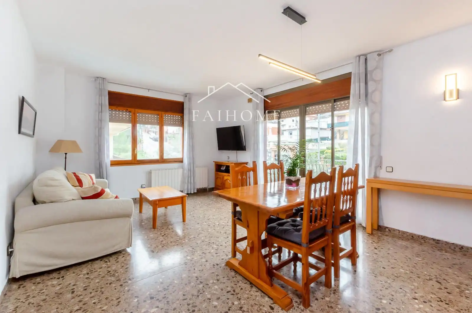 Vista exterior de Casa o chalet en venta en Lliçà d'Amunt con Aire acondicionado, Calefacción y Parquet