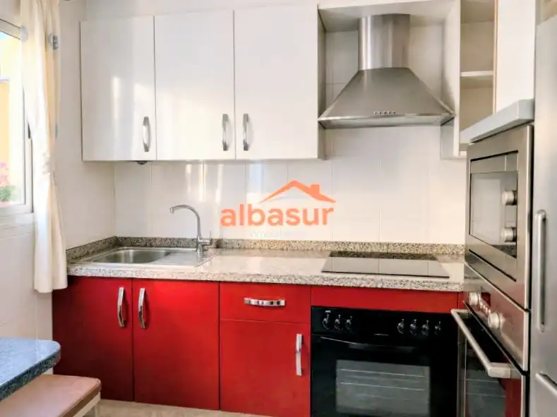 Küche von Haus oder Chalet zum Verkauf in Córdoba mit Terrasse und Abstellraum