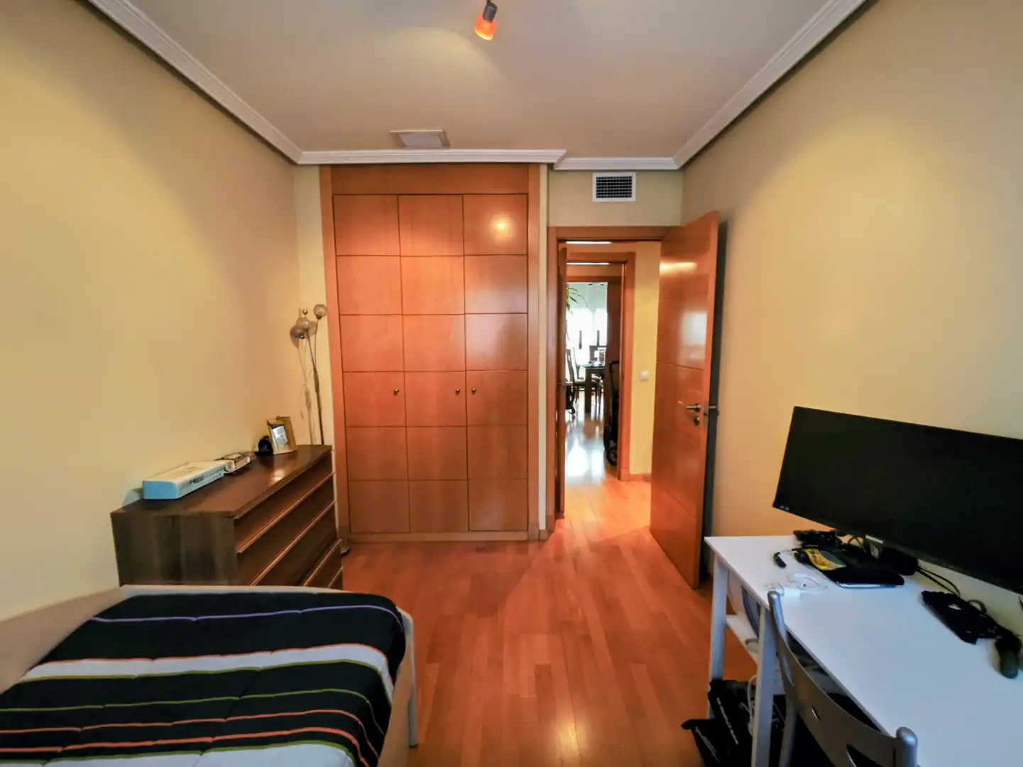 Habitación de Piso en venta en Madrid con Aire acondicionado, Calefacción y Jardín privado