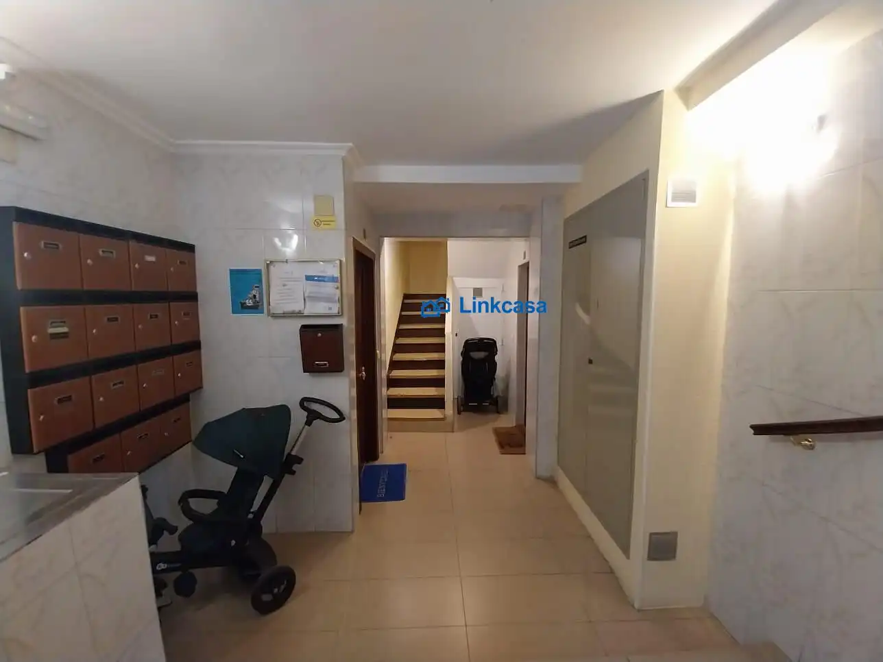Piso en venta en Madrid con Calefacción, Terraza y Balcón