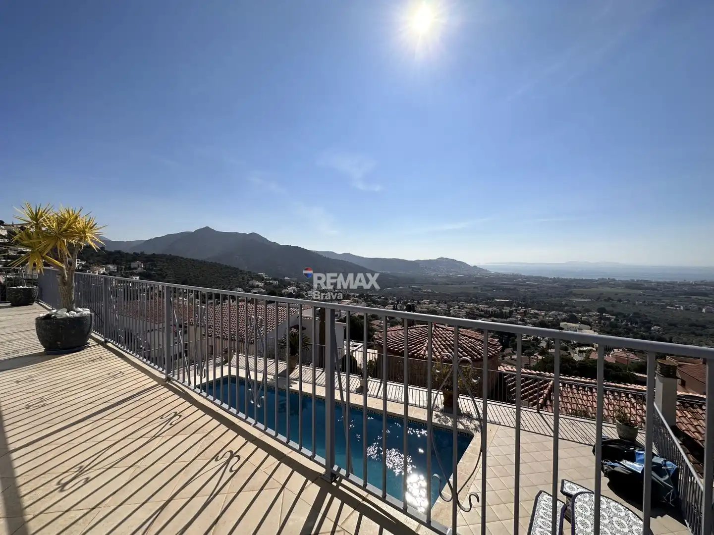 Terrassa de Casa o xalet en venda en Roses amb Aire condicionat, Jardí privat i Piscina
