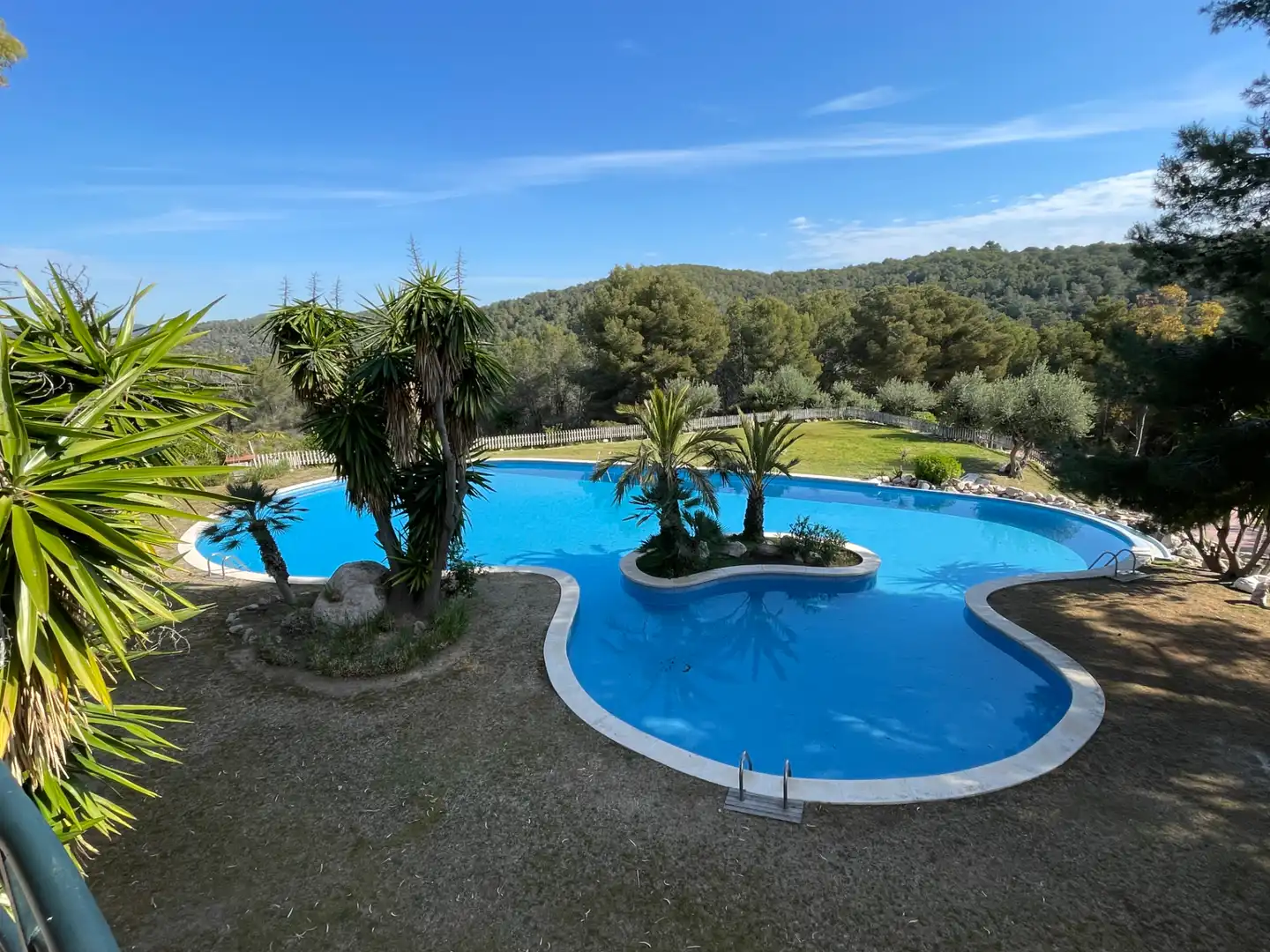 Piscina de Casa adosada en venta en Sitges con Aire acondicionado, Calefacción y Jardín privado