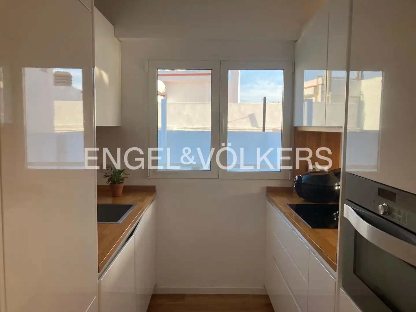 Cocina de Piso de alquiler en Valencia con Aire acondicionado, Calefacción y Terraza