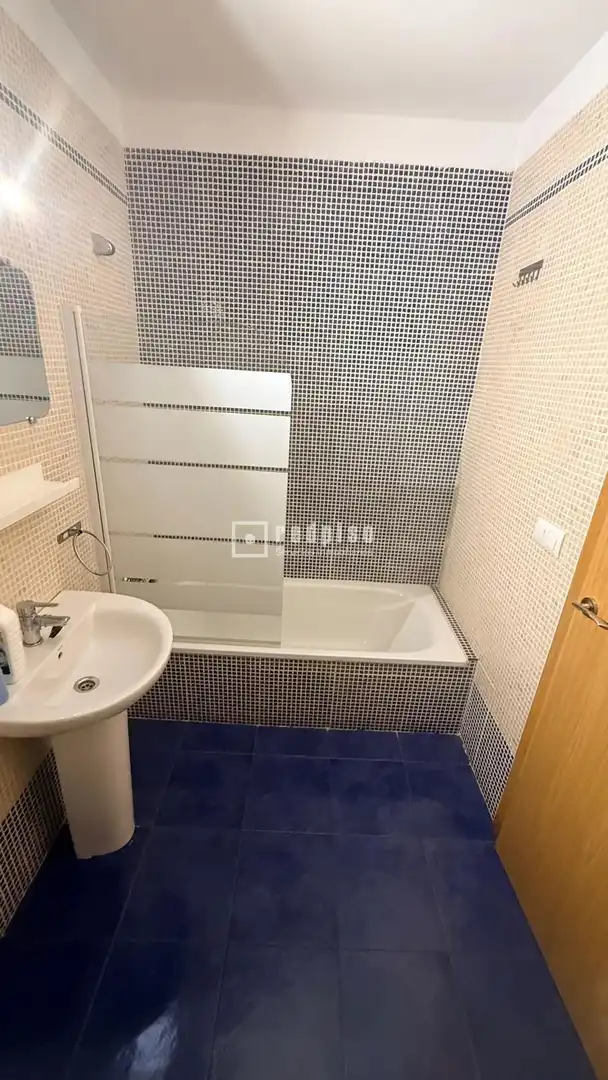 Baño de Dúplex en venta en Isla Cristina con Calefacción, Terraza y Trastero