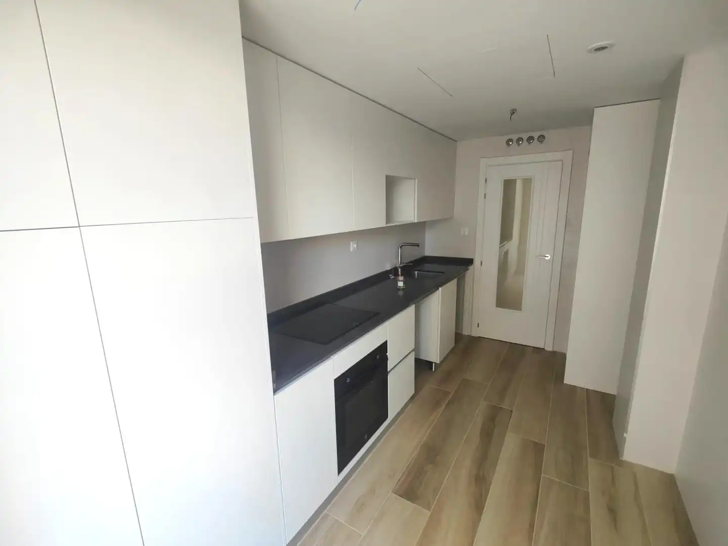 Kitchen of Flat for rent in Valdemoro  with Heating, Terrace and Storage room