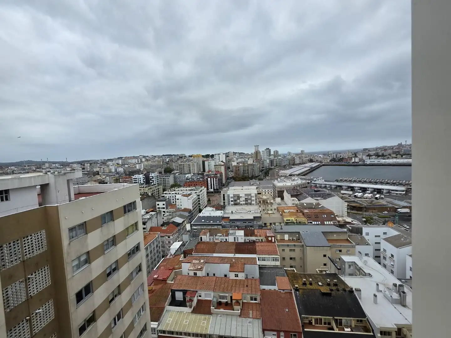 Exterior view of Flat for rent in A Coruña Capital   with Heating and Furnished