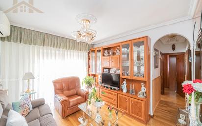 Living room of Flat for sale in Leganés  with Air Conditioner, Heating and Terrace