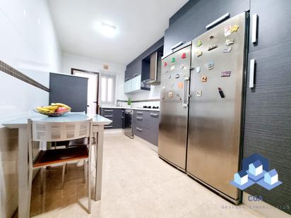 Kitchen of Flat for sale in Lorca  with Air Conditioner and Terrace