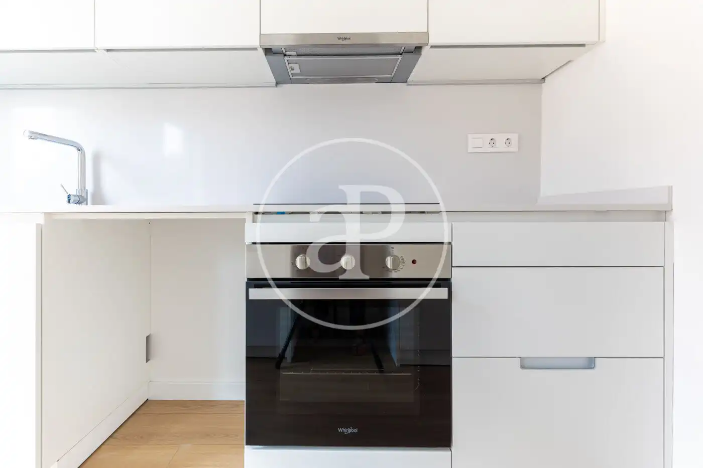 Kitchen of Flat for sale in Sant Cugat del Vallès  with Air Conditioner, Heating and Storage room