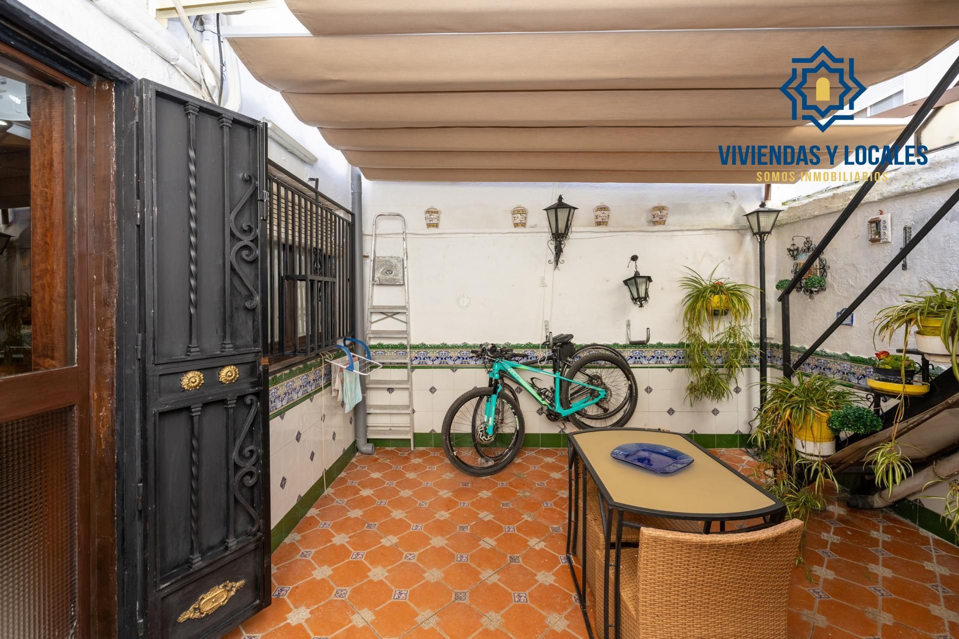 Casa adosada en venda a Calle Santa Herminia, San Francisco Javier