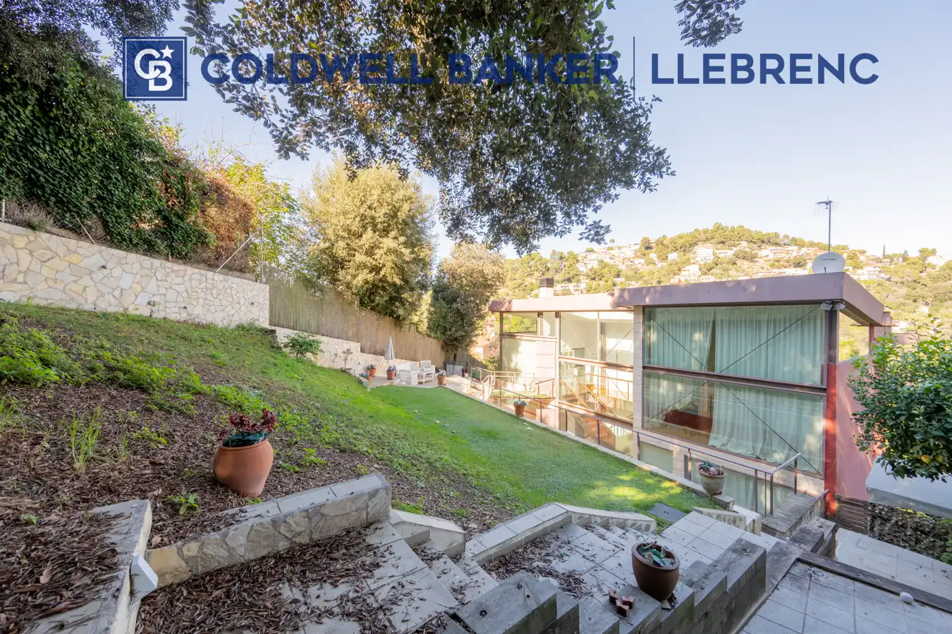 Vista exterior de Casa o chalet en venta en Barcelona con Calefacción, Jardín privado y Parquet