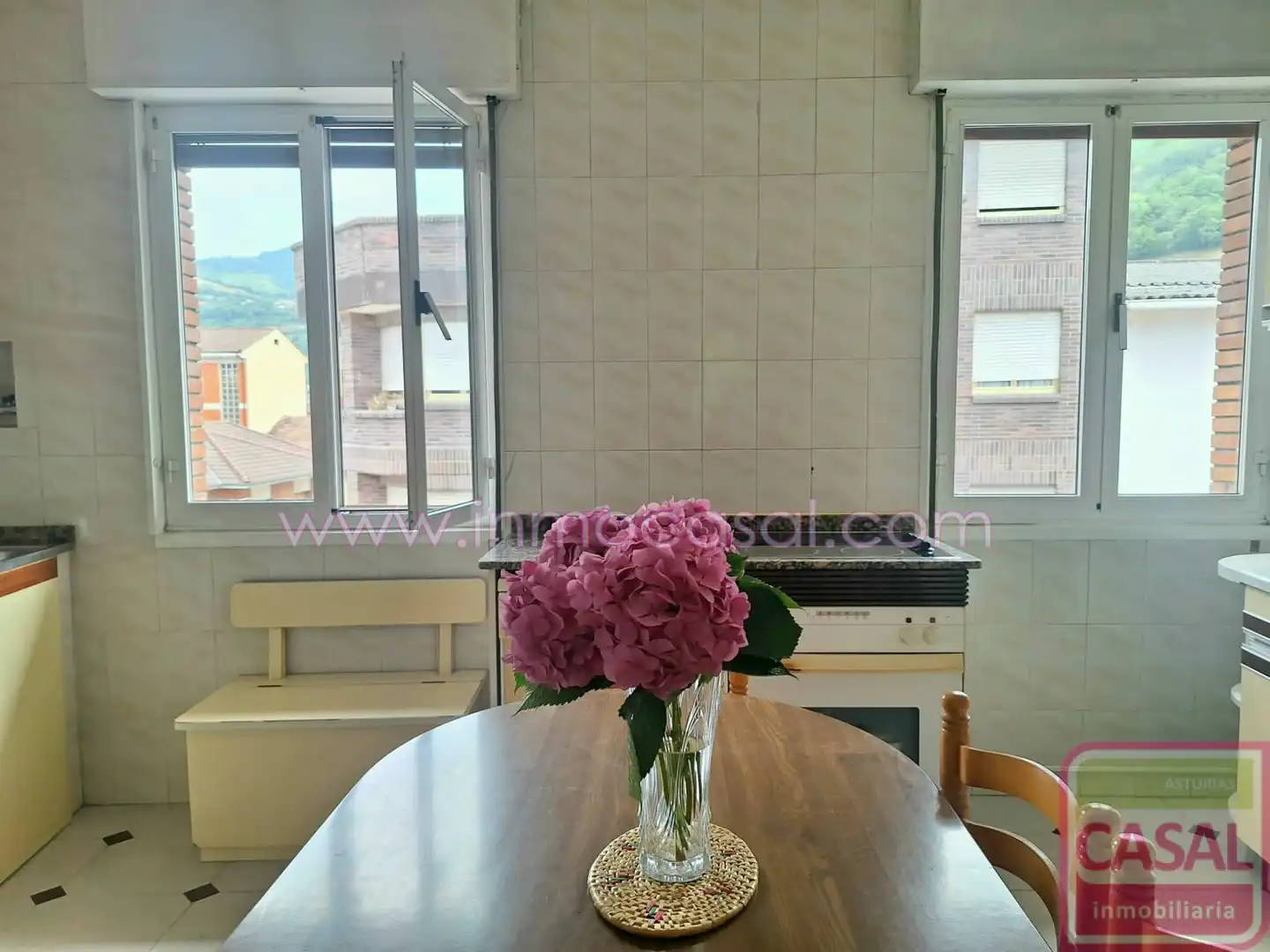 Comedor de Piso en venta en Mieres (Asturias) con Calefacción y Amueblado