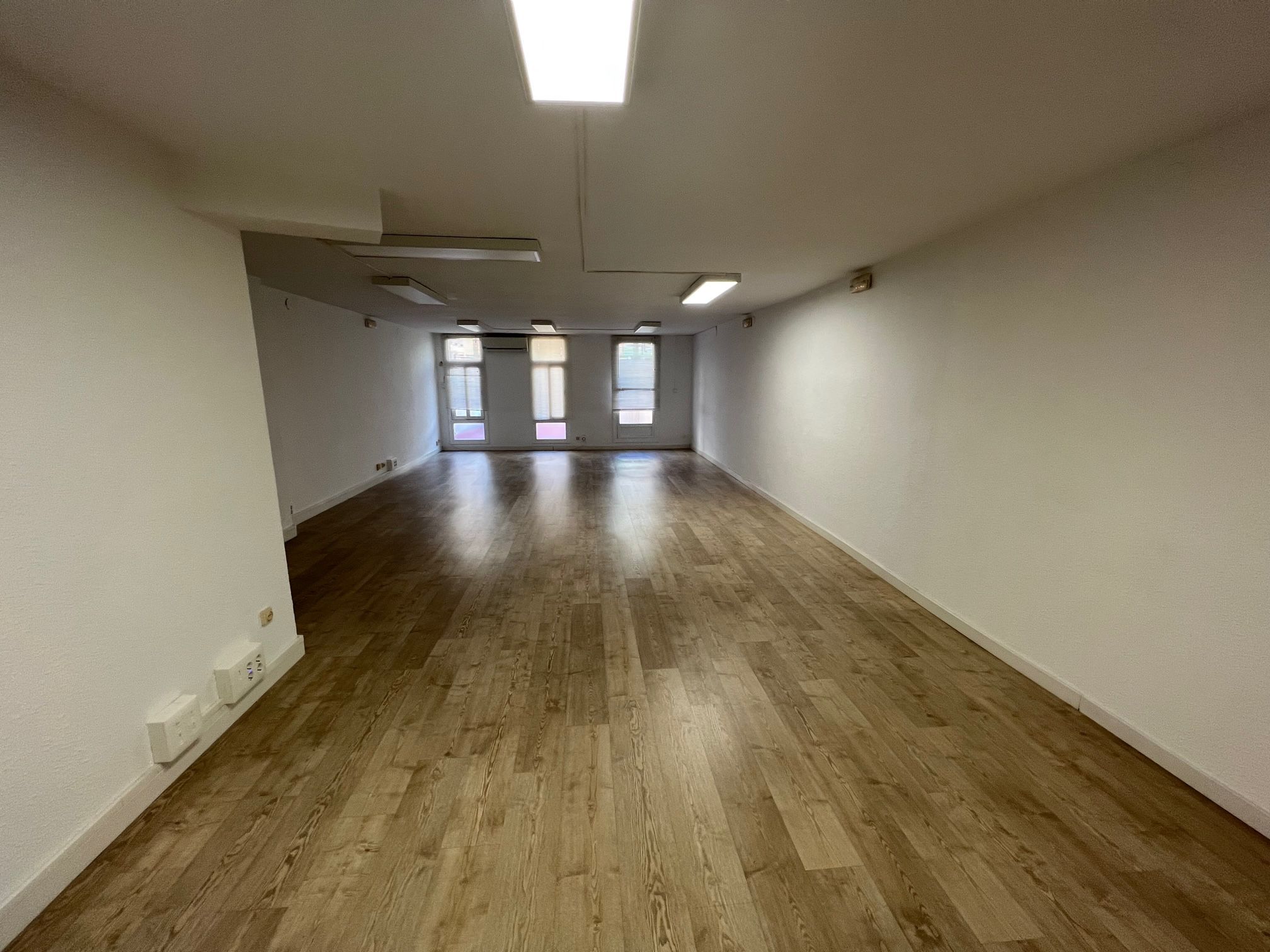 Oficina de alquiler en Carrer de Duran i Sors, Centre