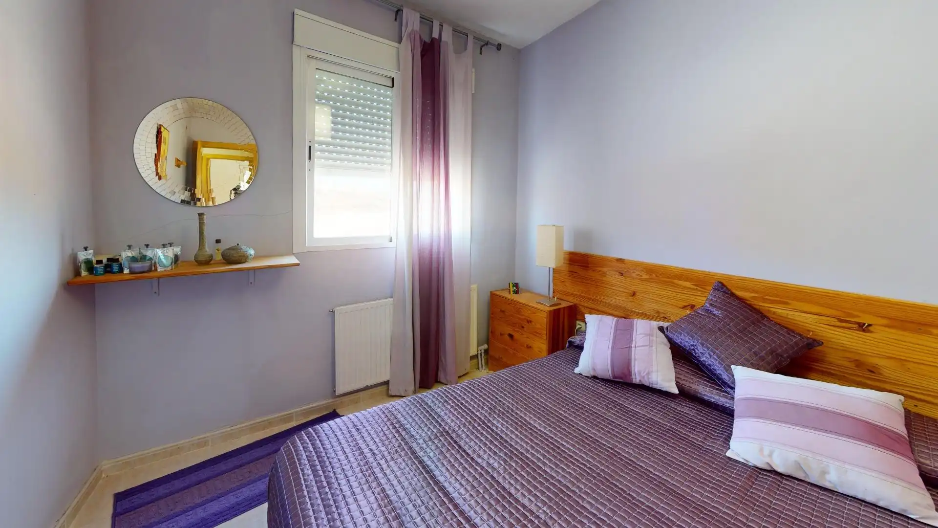 Habitación de Casa adosada en venta en Corpa con Calefacción