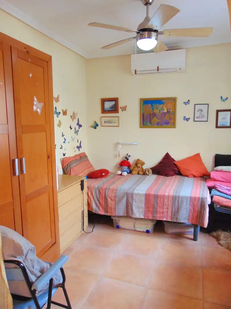 Habitación de Casa adosada en venta en El Mojón