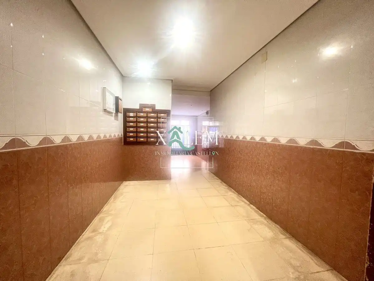 Wohnung zum Verkauf in Castellón de la Plana / Castelló de la Plana mit Terrasse und Balkon