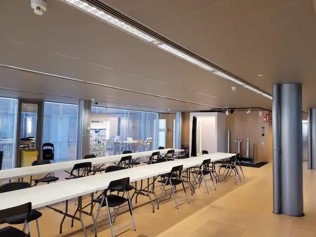 Büro zur Miete in Barcelona mit Klimaanlage, Heizung und Terrasse