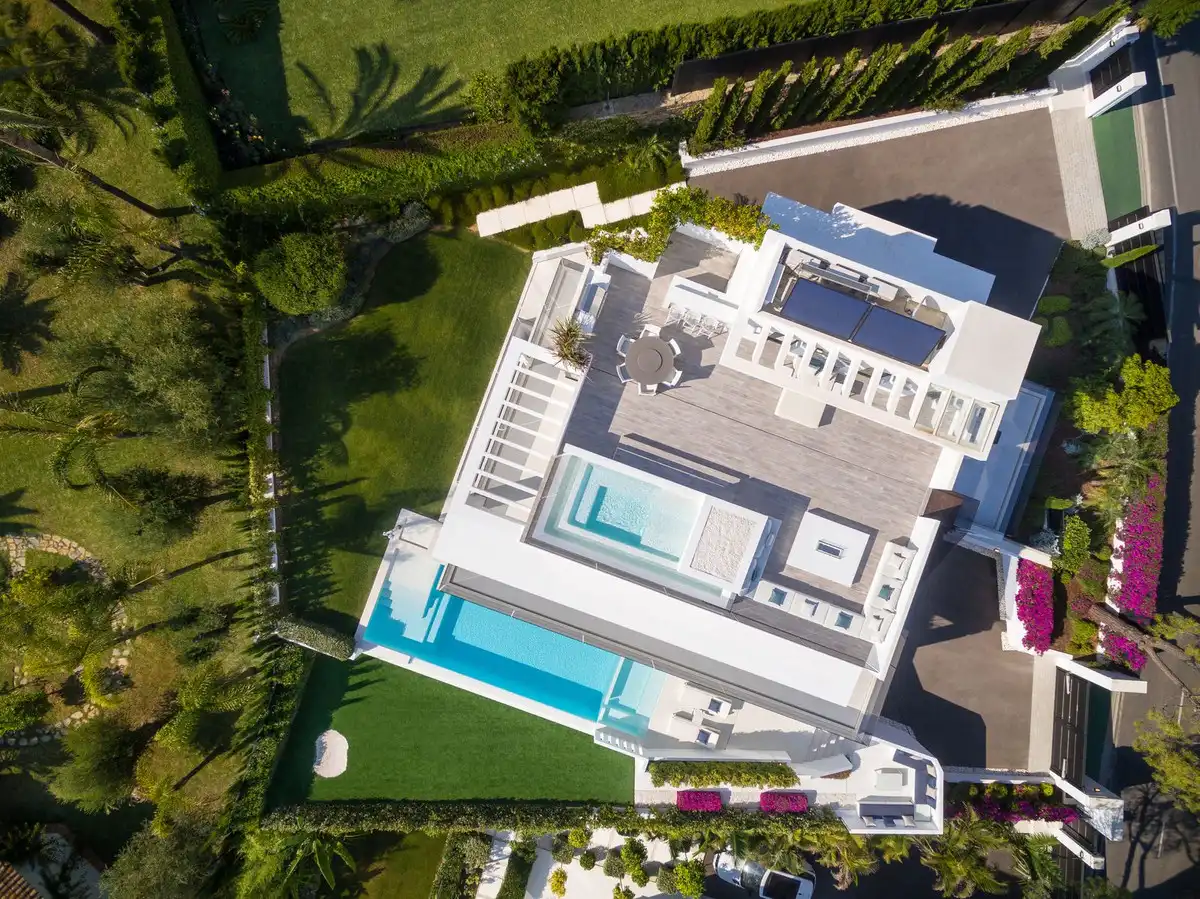 Jardí de Casa o xalet en venda en Marbella amb Jardí privat, Terrassa i Piscina