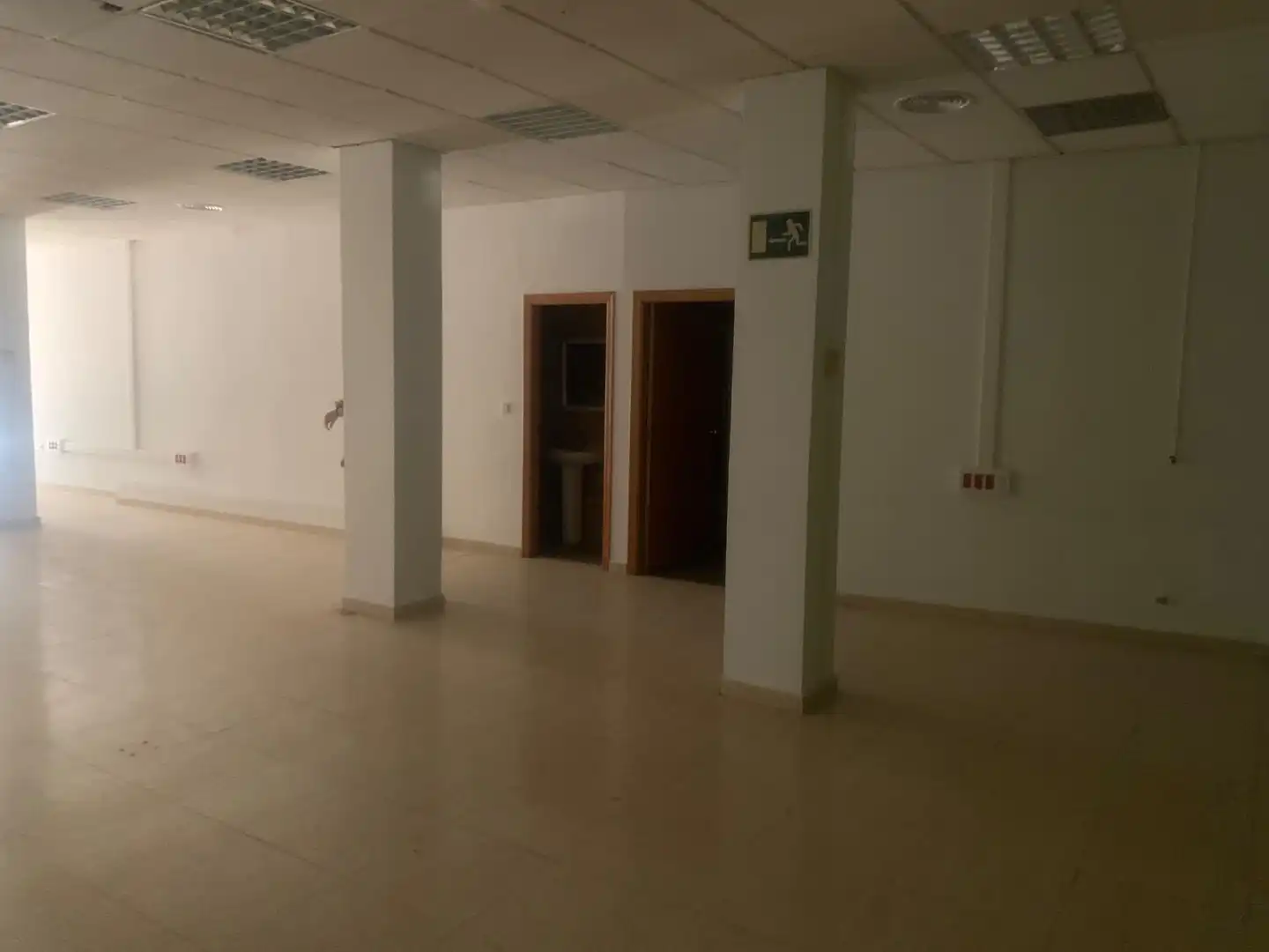 Local comercial en venda a Centro, imagen 3
