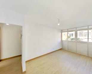 Living room of Flat to rent in  Madrid Capital  with Terrace and Pets allowed