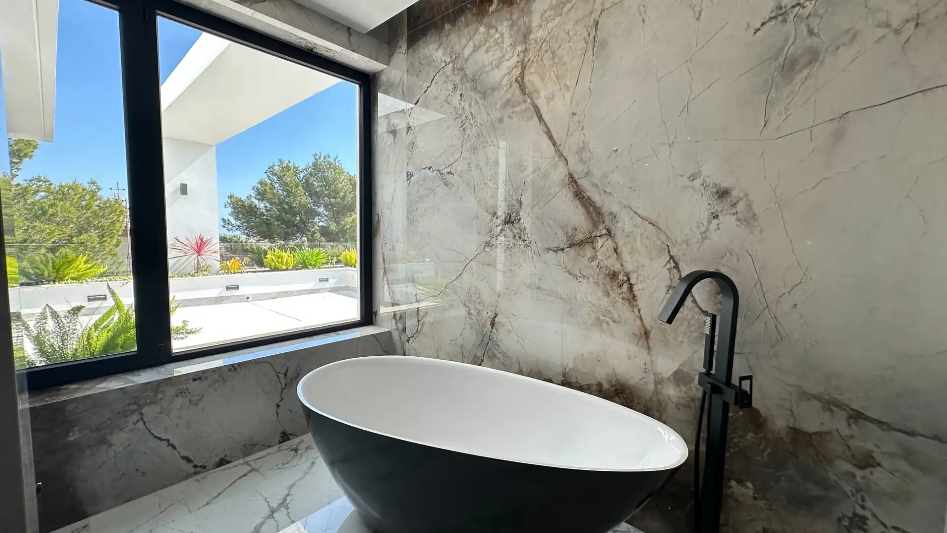Bathroom of Houses for sale in Orihuela  with Air Conditioner, Swimming Pool and Oven