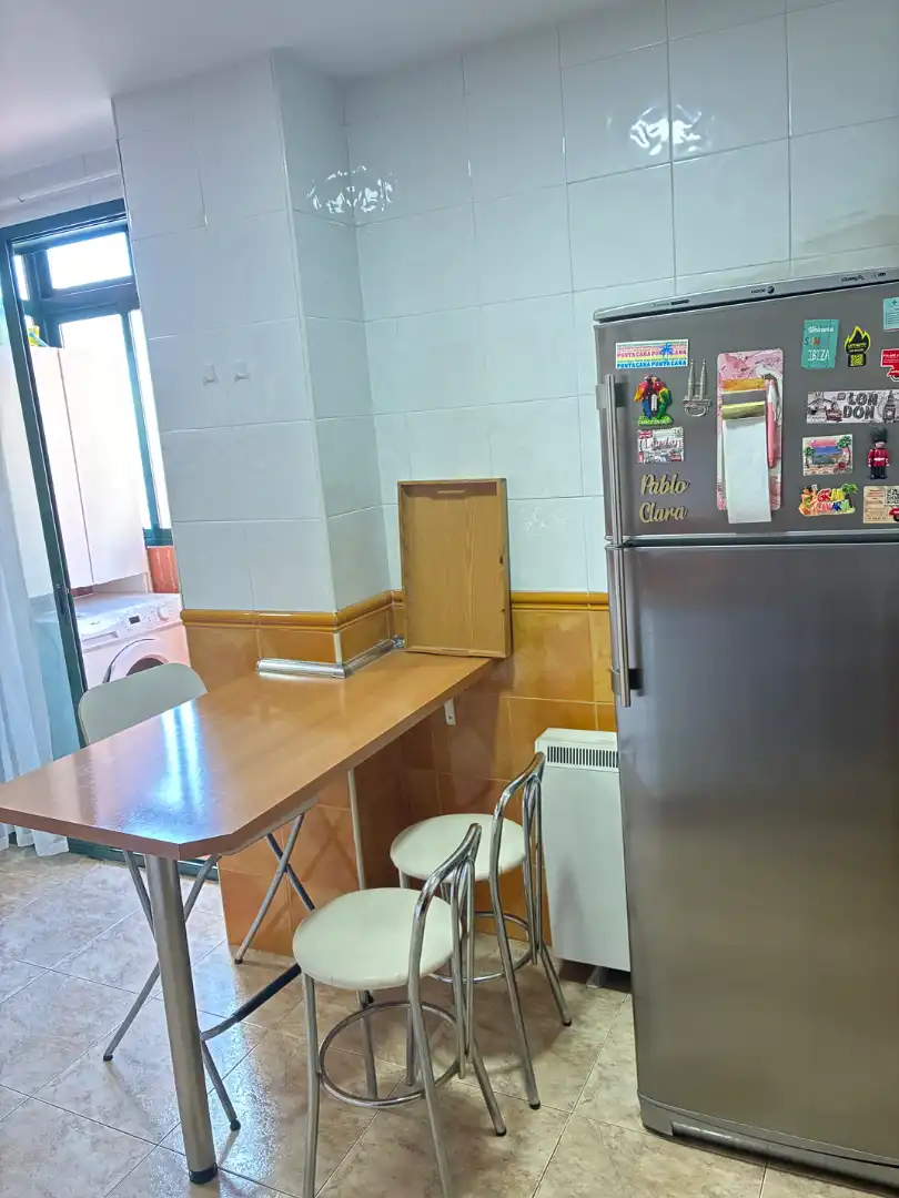 Cocina de Dúplex en venta en Velilla de San Antonio con Aire acondicionado, Calefacción y Parquet