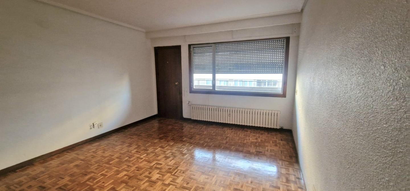 Bedroom of Flat for sale in  Zaragoza Capital  with Heating, Terrace and Storage room