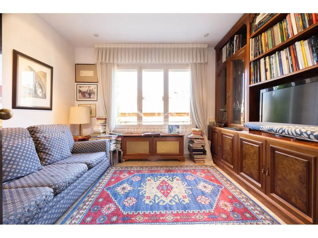 Sala d'estar de Casa o xalet en venda en Manlleu amb Aire condicionat, Calefacció i Jardí privat