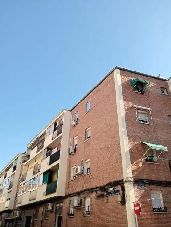 Vista exterior de Planta baixa en venda en Madrid