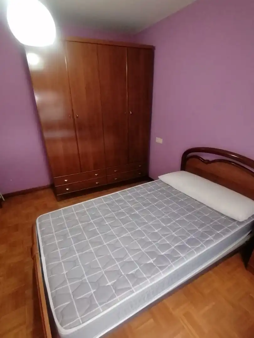 Dormitori de Dúplex en venda en Gijón  amb Calefacció, Parquet i Traster