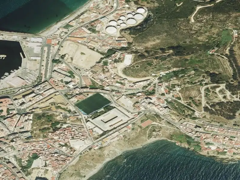 Garage for sale in Ceuta