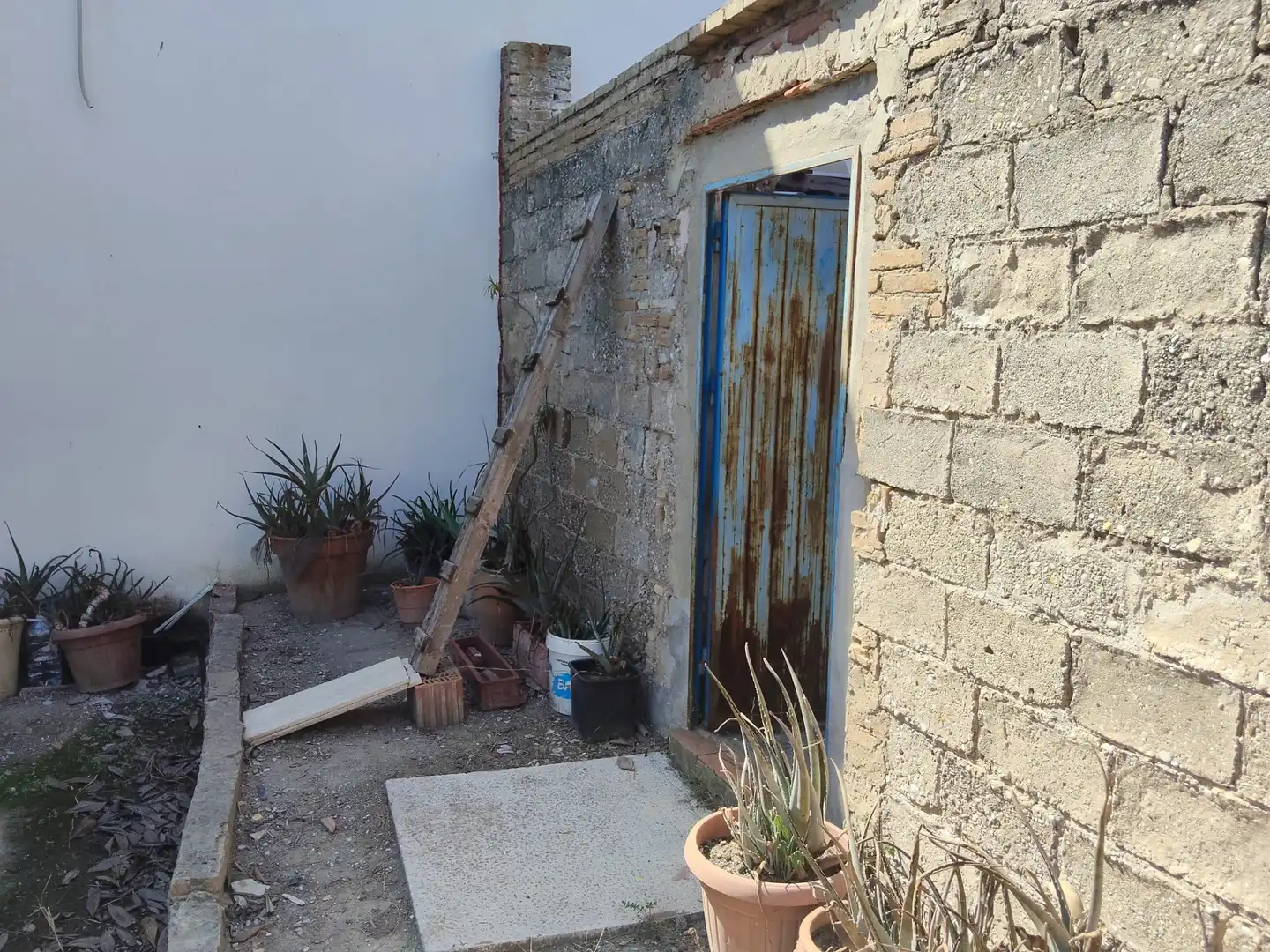Vista exterior de Casa o chalet en venta en Valencia con Trastero