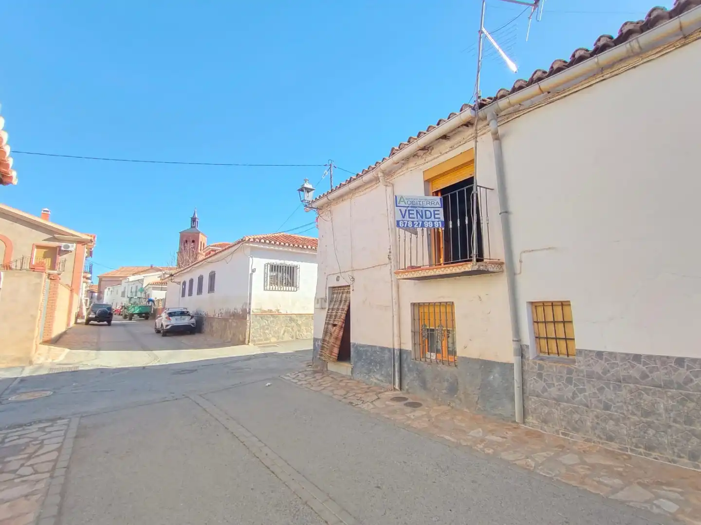 Detached homes for sale in Calle San Sebastián, La Calahorra