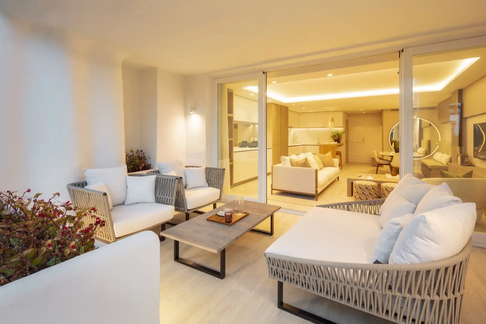 Apartament amb terrassa en venda a Milla de Oro, imagen 26