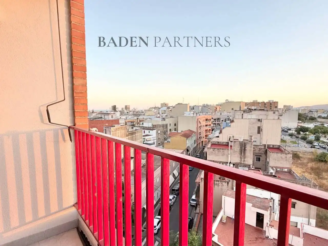 Flat for rent in Avenida María Auxiliadora, Casco Urbano
