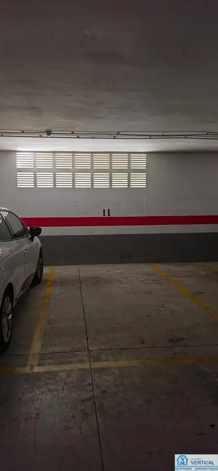 Parking de Planta baja de alquiler en Paterna con Aire acondicionado, Calefacción y Terraza