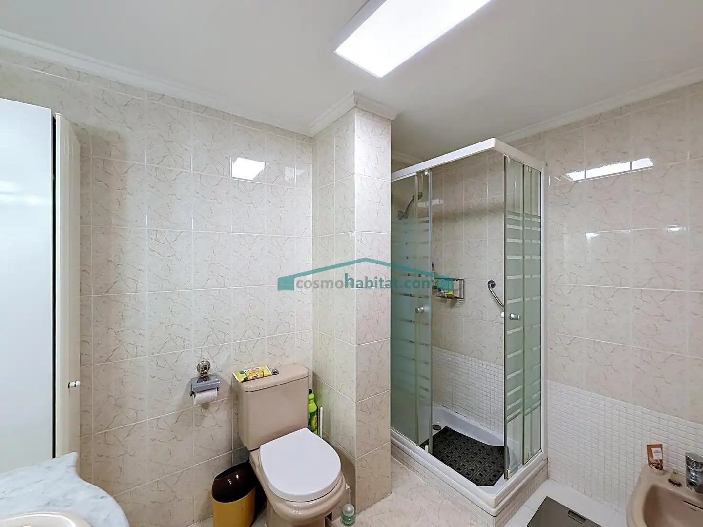 Badezimmer von Wohnung zum Verkauf in Burjassot mit Klimaanlage, Heizung und Balkon