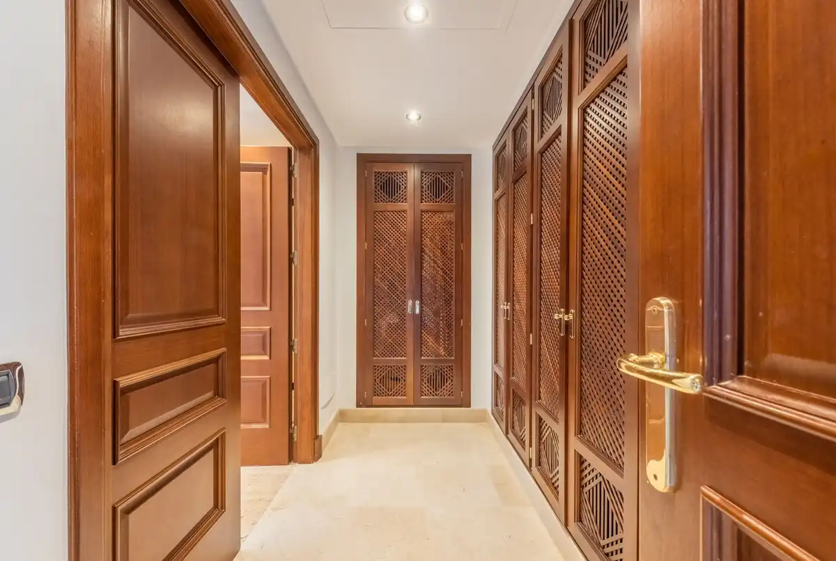 Penthouse with pool for sale in Selwo, imagen 17