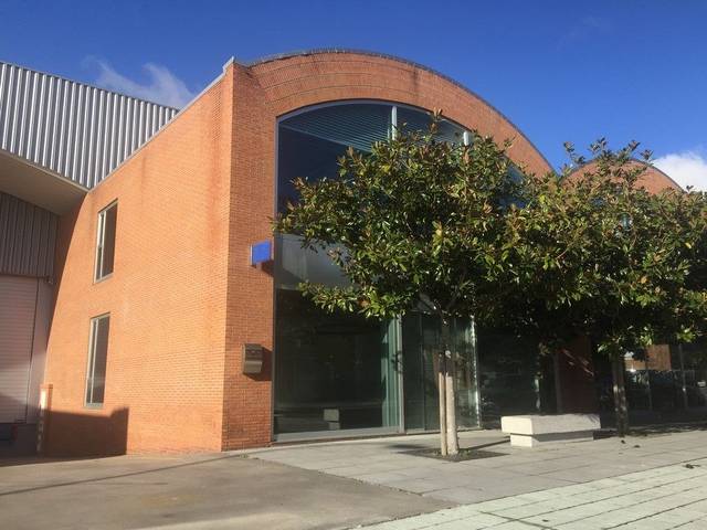 Nave industrial en Alquiler en Rúa F Parque Empresarial Alved, 16 en Almeiras