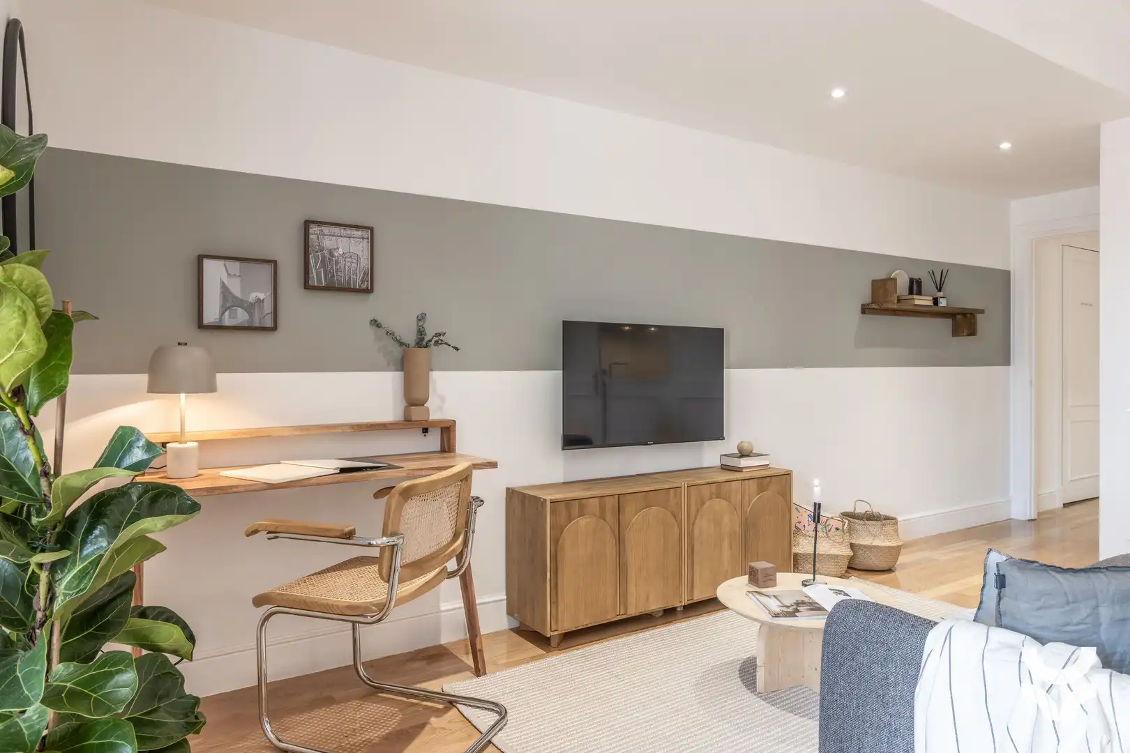 Living room of Apartments for rent in Madrid  with Air Conditioner, Heating and Furnished