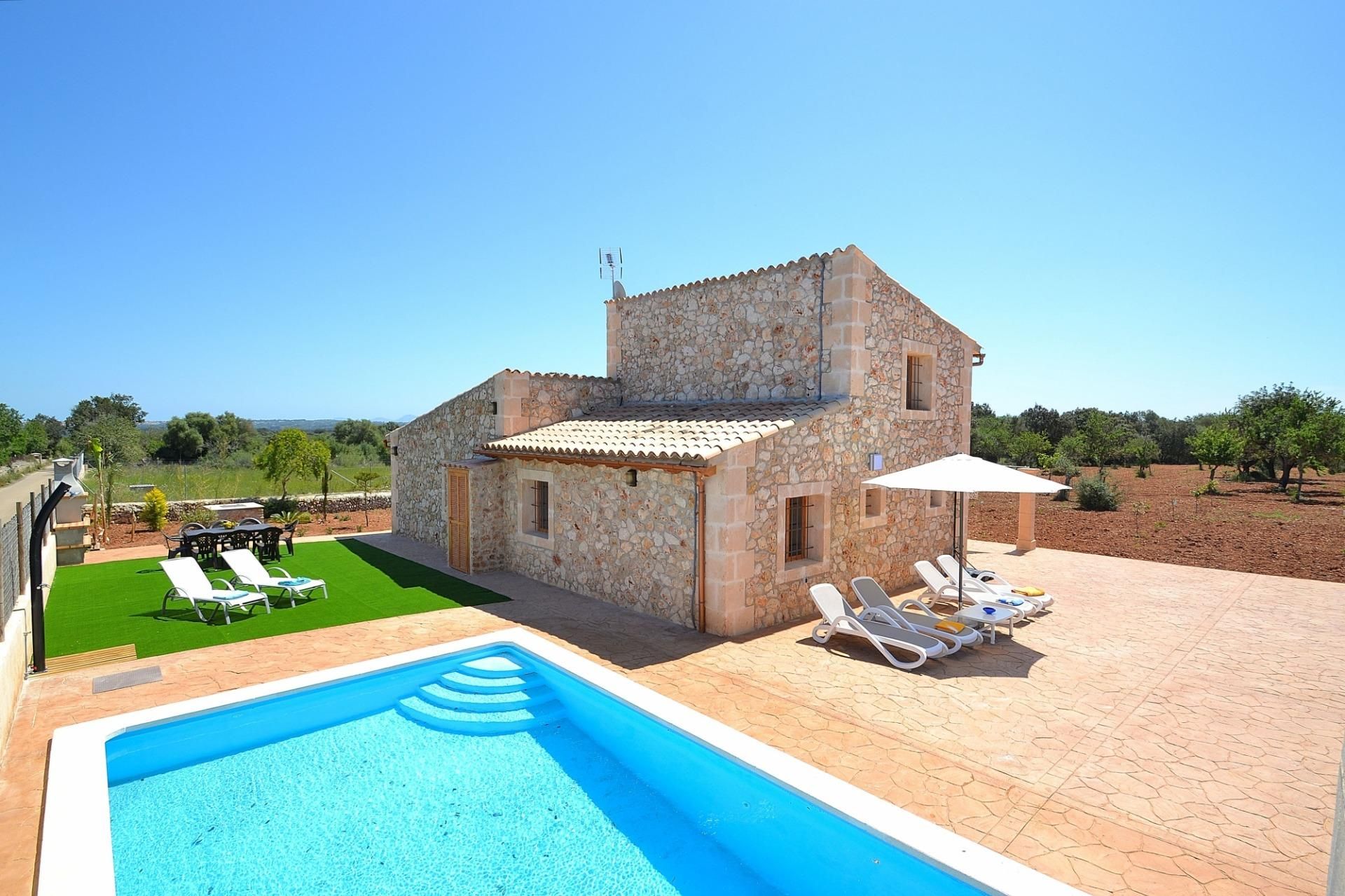 Swimming pool of Country homes for rent in Llubí  with Private garden, Terrace and Swimming Pool