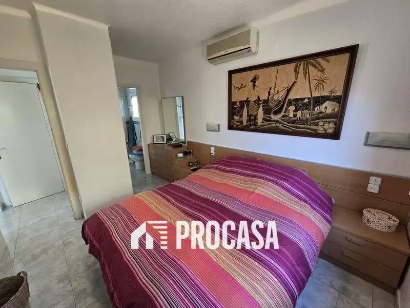 Villa con piscina in vendita a Pení, imagen 12